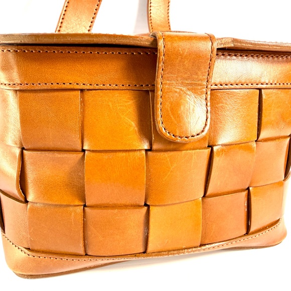 Donna Karan Tan Woven Crossbody Bag - Picture 2 of 11